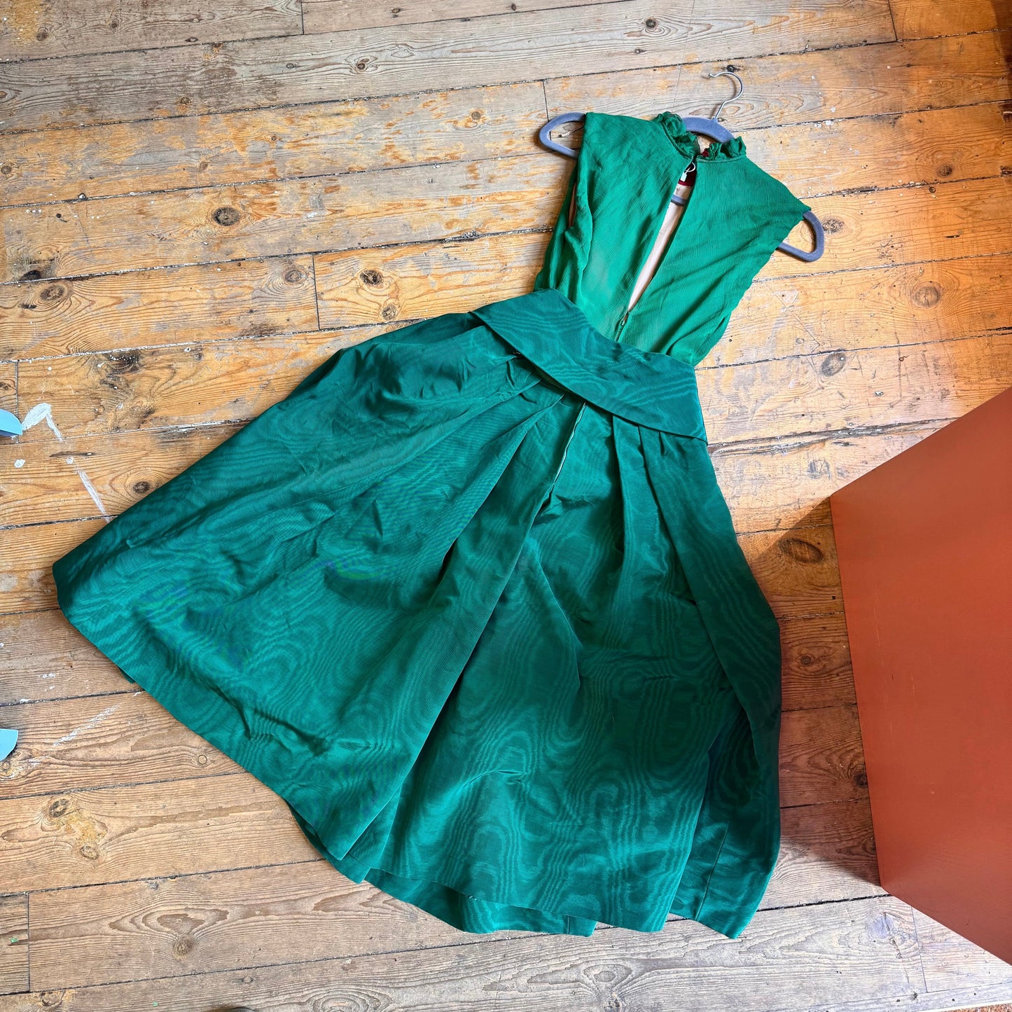 1940’s/ 1950’s Emerald Moiré Silk Full Skirt Dress UK 8