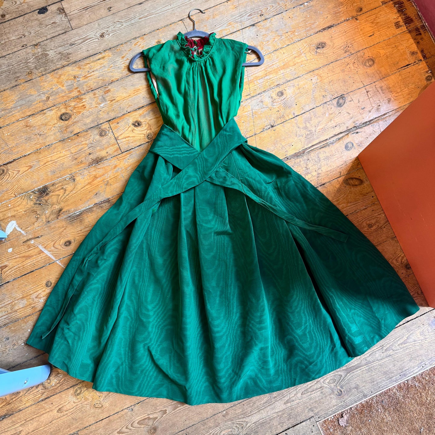 1940’s/ 1950’s Emerald Moiré Silk Full Skirt Dress UK 8