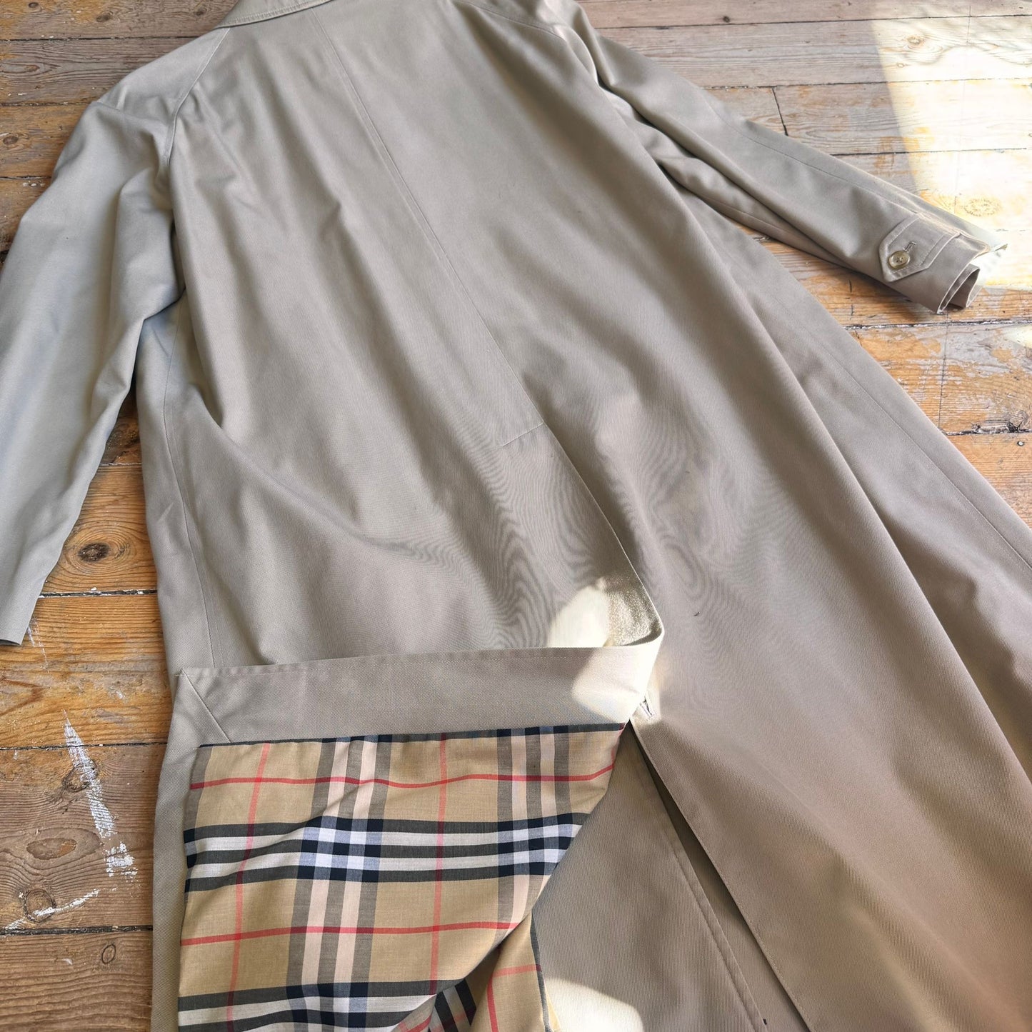1980’s Burberry’s Nova Check Mac One Size