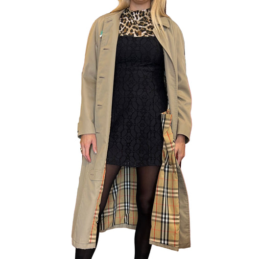 1980’s Burberry’s Nova Check Mac One Size